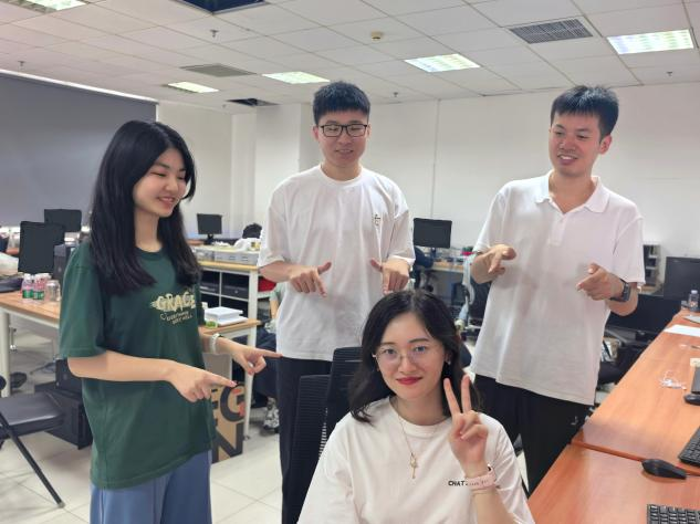 新同事2 新同事2