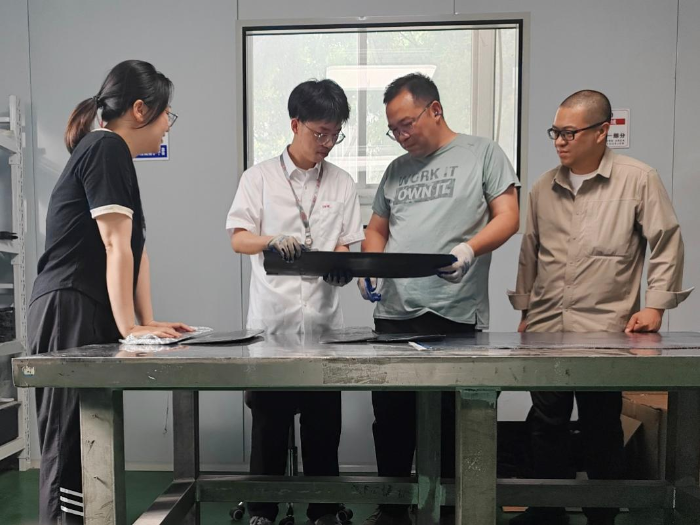 新同事5 新同事5